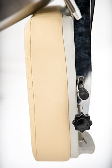 Гинекологическое электроприводное кресло в комплекте со стулом врача, бежевое